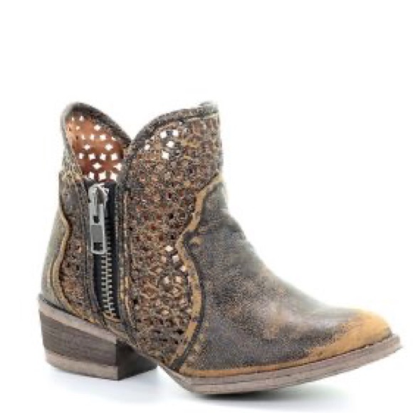 Circle G Shoes - Circle G  Women's Cutout Shortie Boots